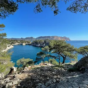 studio-cosy-proche-saint-cyr-sur-mer.fr-provencehotel.com/